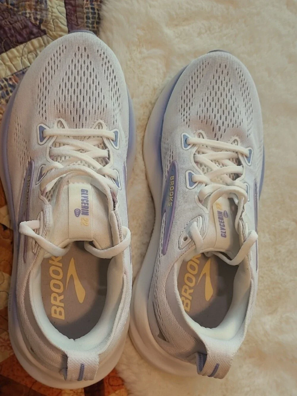 Brooks GTS 22 Glycerin White Lavender Running Casual Lace Up Sneakers 7.5